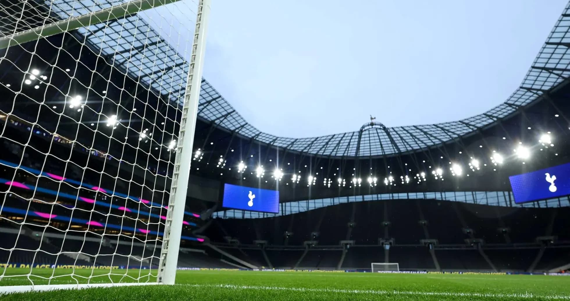Red de la portería en el estadio de Tottenham