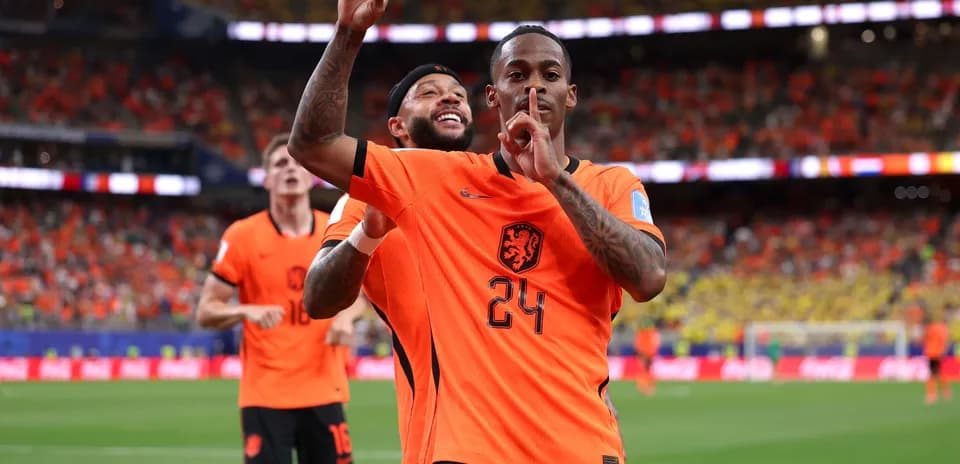 Jugadores de los Países Bajos celebrando un gol en partido