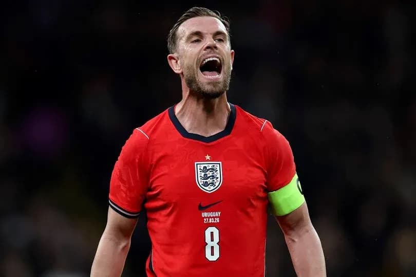 Jugador de Inglaterra gritando durante un partido