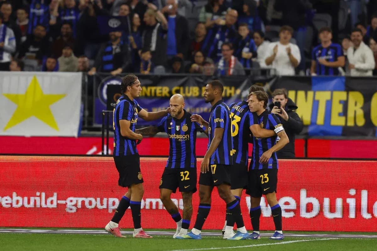 Jugadores de Inter celebrando un gol en el estadio