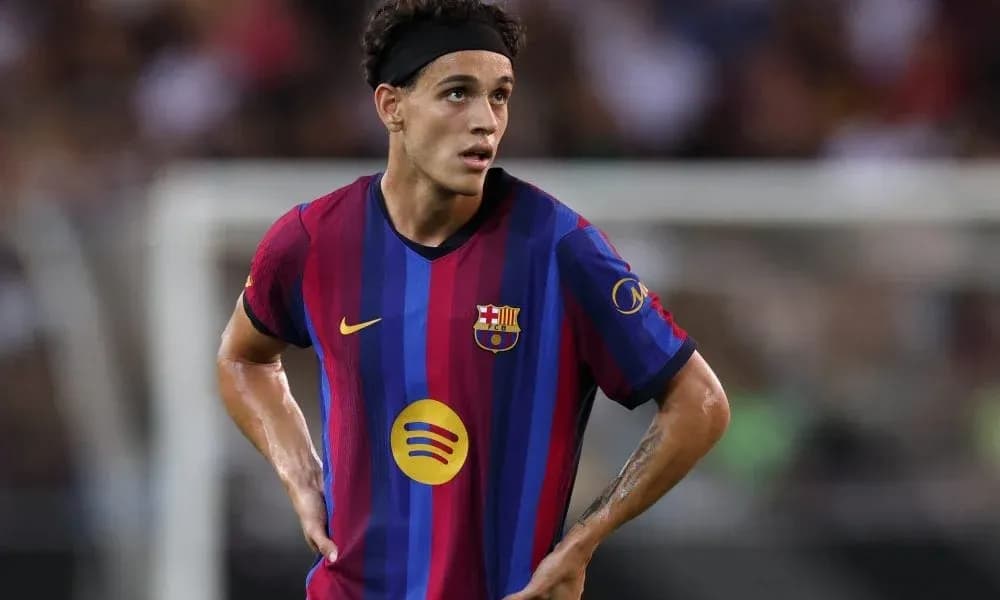 Jugador de Barcelona en acción durante el partido