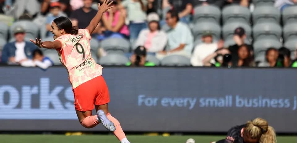 Jugadora festejando un gol en el partido