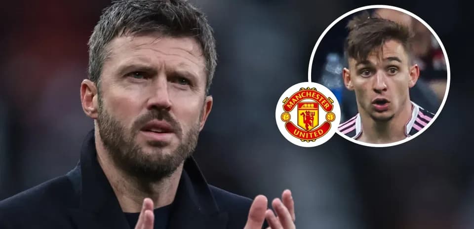 Michael Carrick gesticulando con jugador de Manchester United