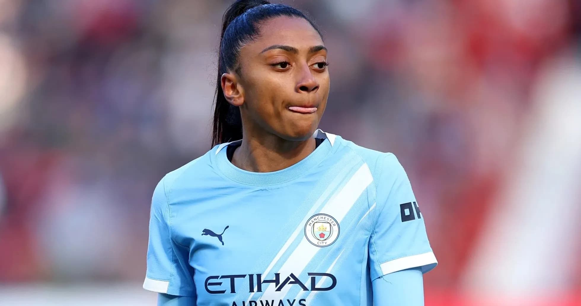 Jugadora de Manchester City en el campo