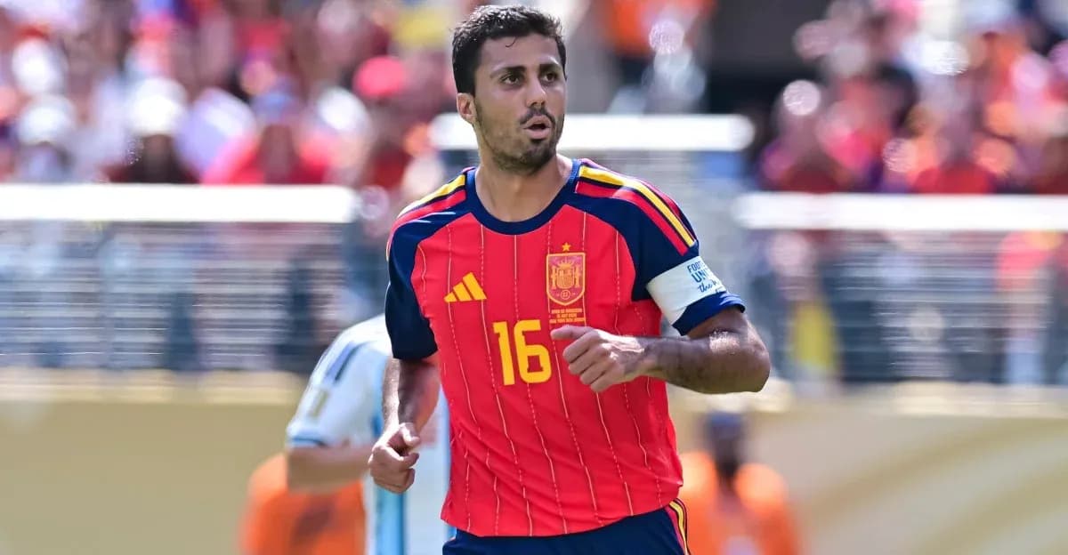 Jugador de España en acción durante el partido