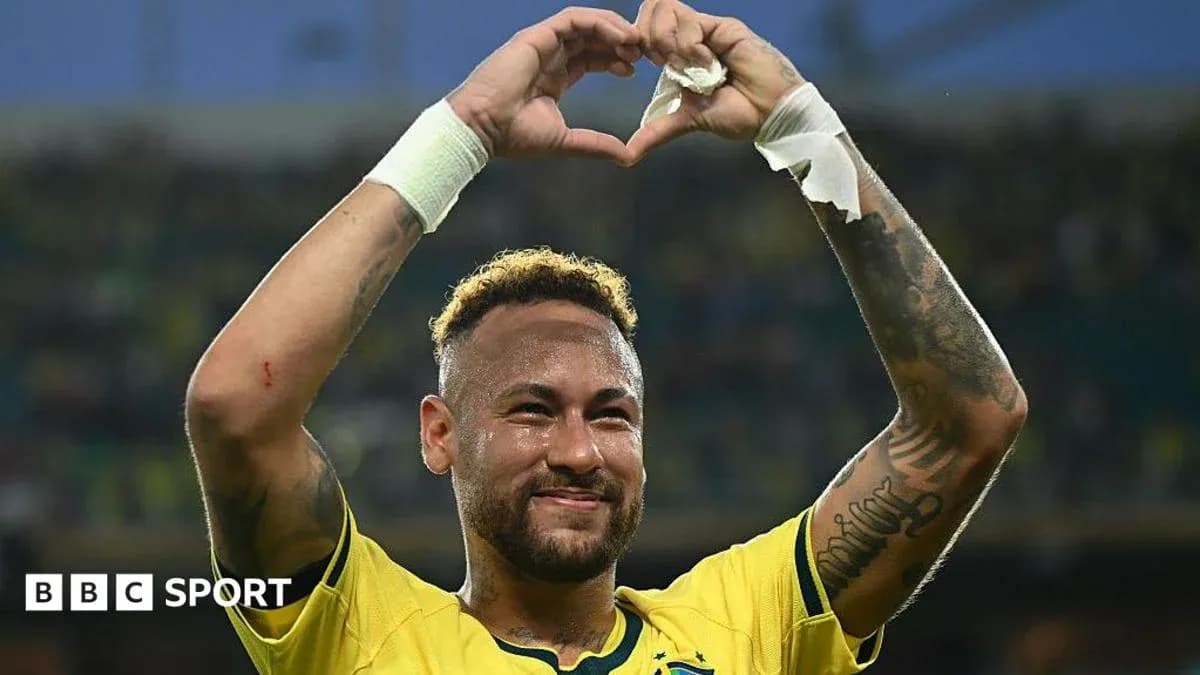 Neymar celebrando y haciendo un corazón con las manos