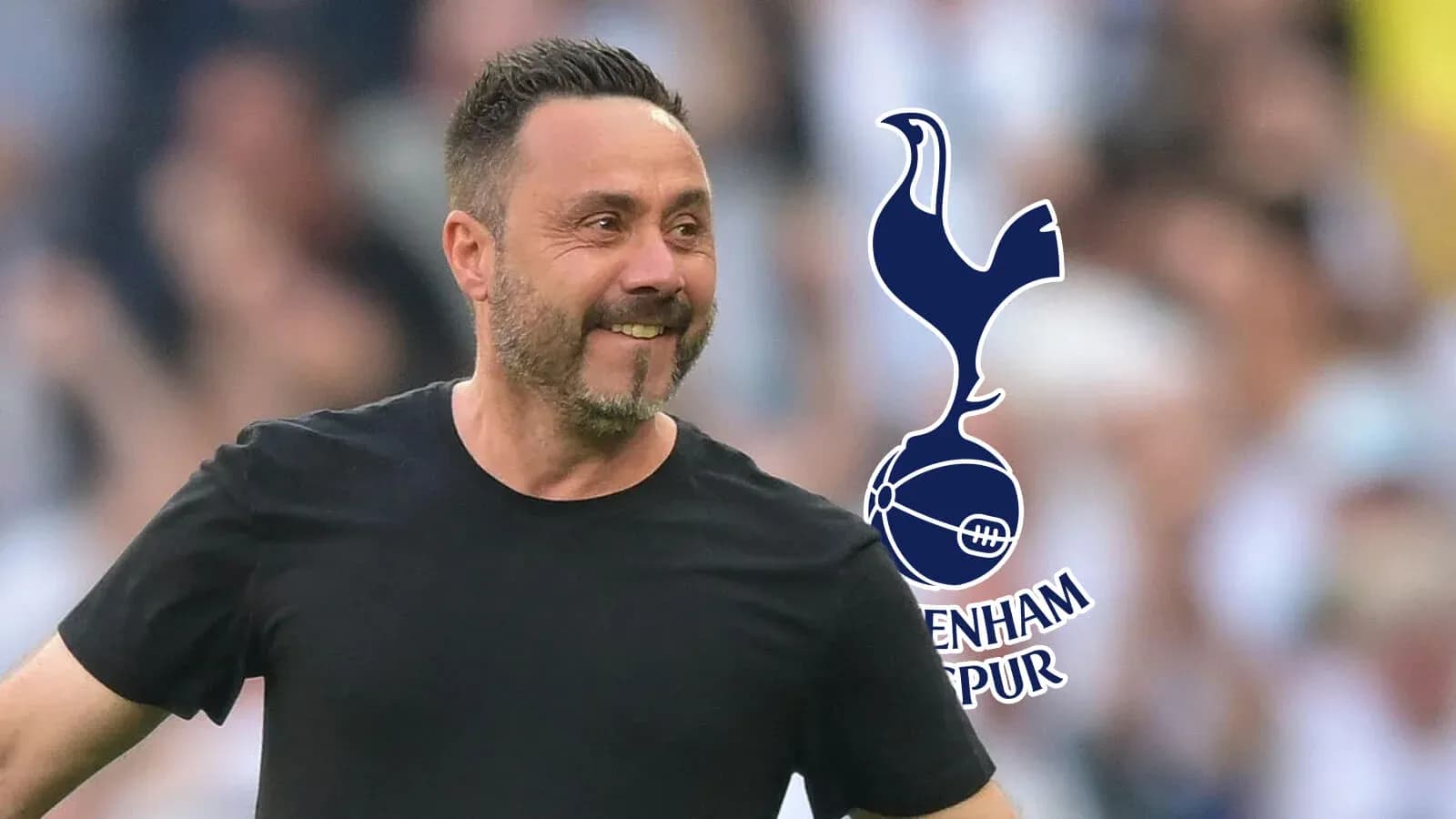 Entrenador de Tottenham celebrando en el campo