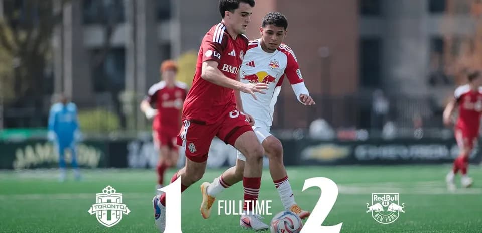Jugador de Toronto II contra New York RB II