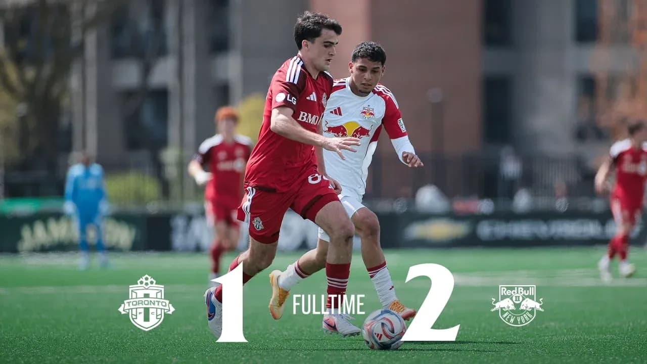 Jugador de Toronto II contra New York RB II