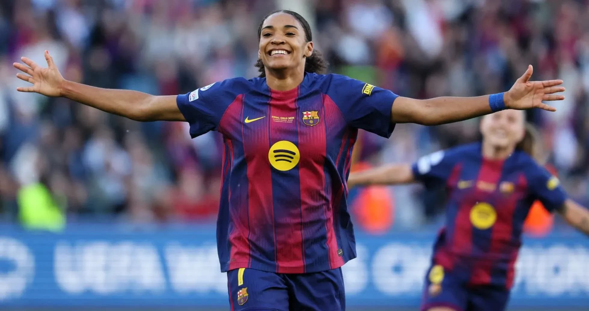 Jugadora de Barça celebrando un gol en el partido