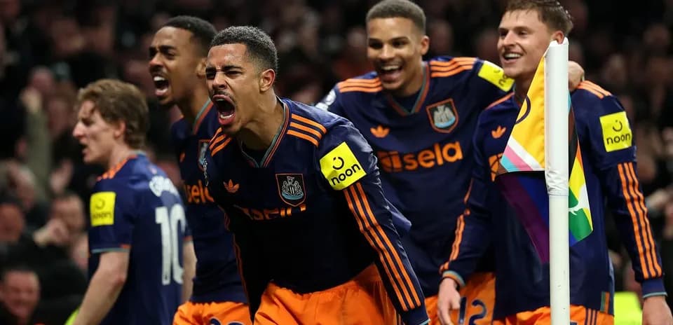 Jugadores del Newcastle celebrando un gol
