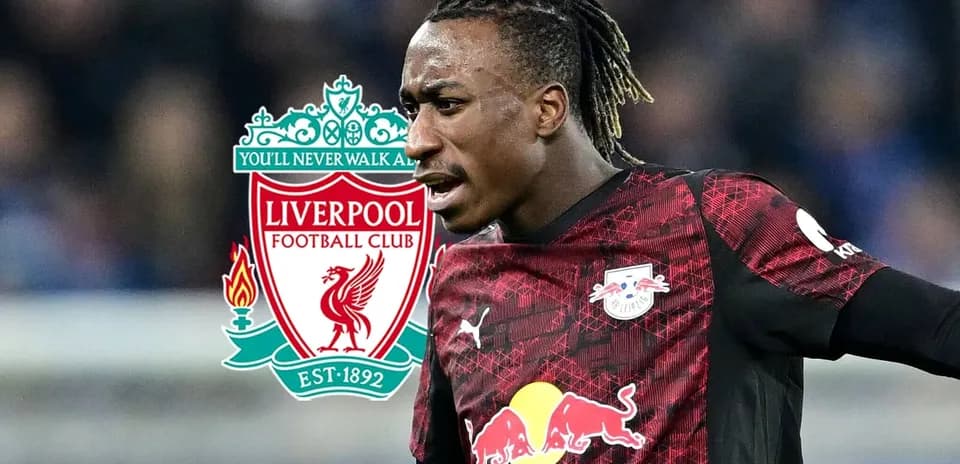 Jugador de RB Leipzig con logo de Liverpool de fondo