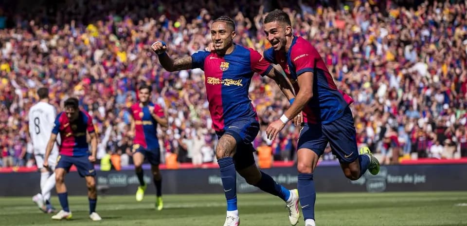 Celebración de jugadores del Barcelona en el partido
