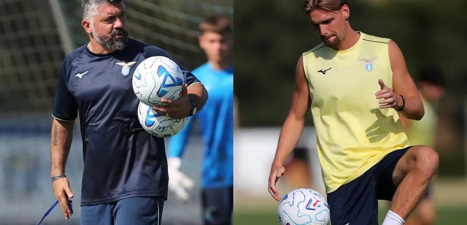 Entrenador sosteniendo balones y jugador practicando control