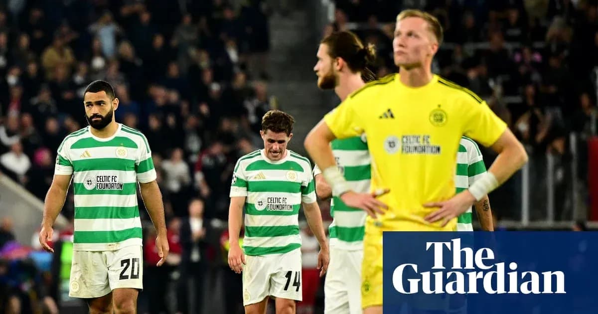 Jugadores de Celtic FC caminando tras el partido