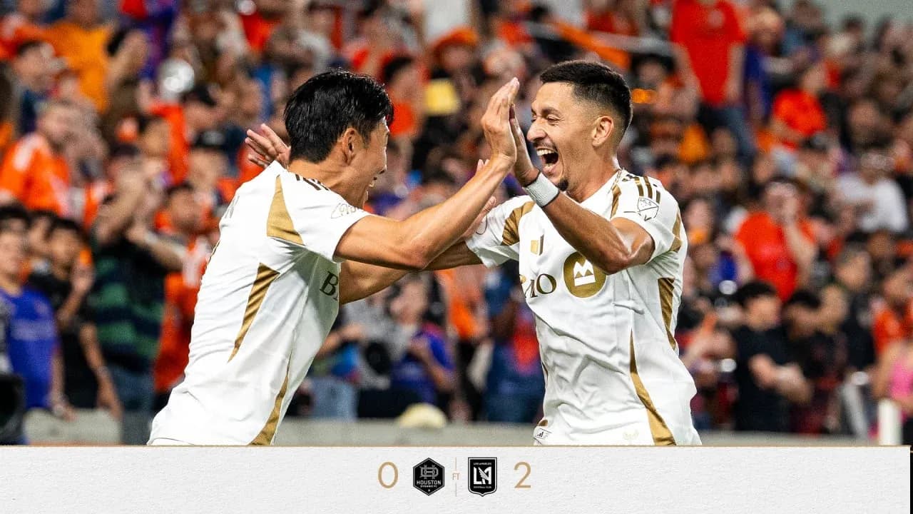 Jugadores de Los Angeles FC II celebrando un gol Jugadores de Los Angeles FC II celebrando un gol