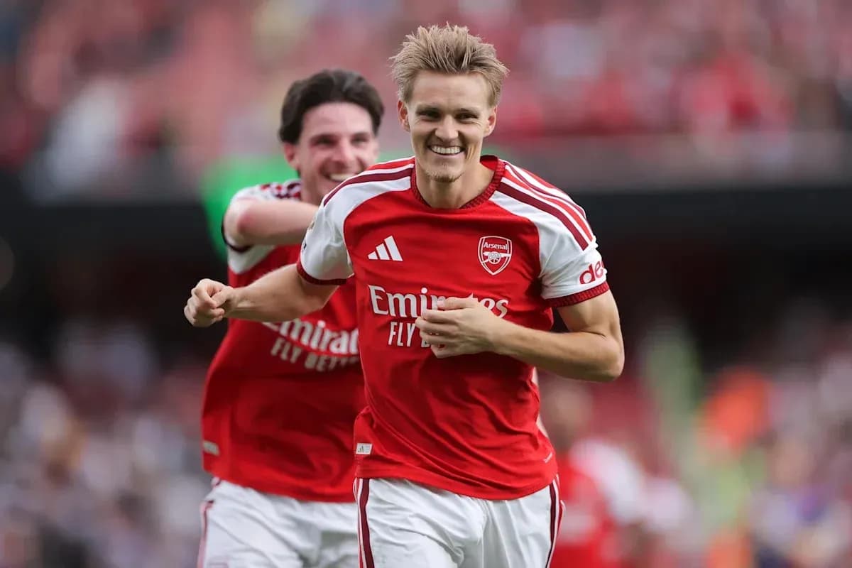 Jugador de Arsenal celebrando un gol en el estadio