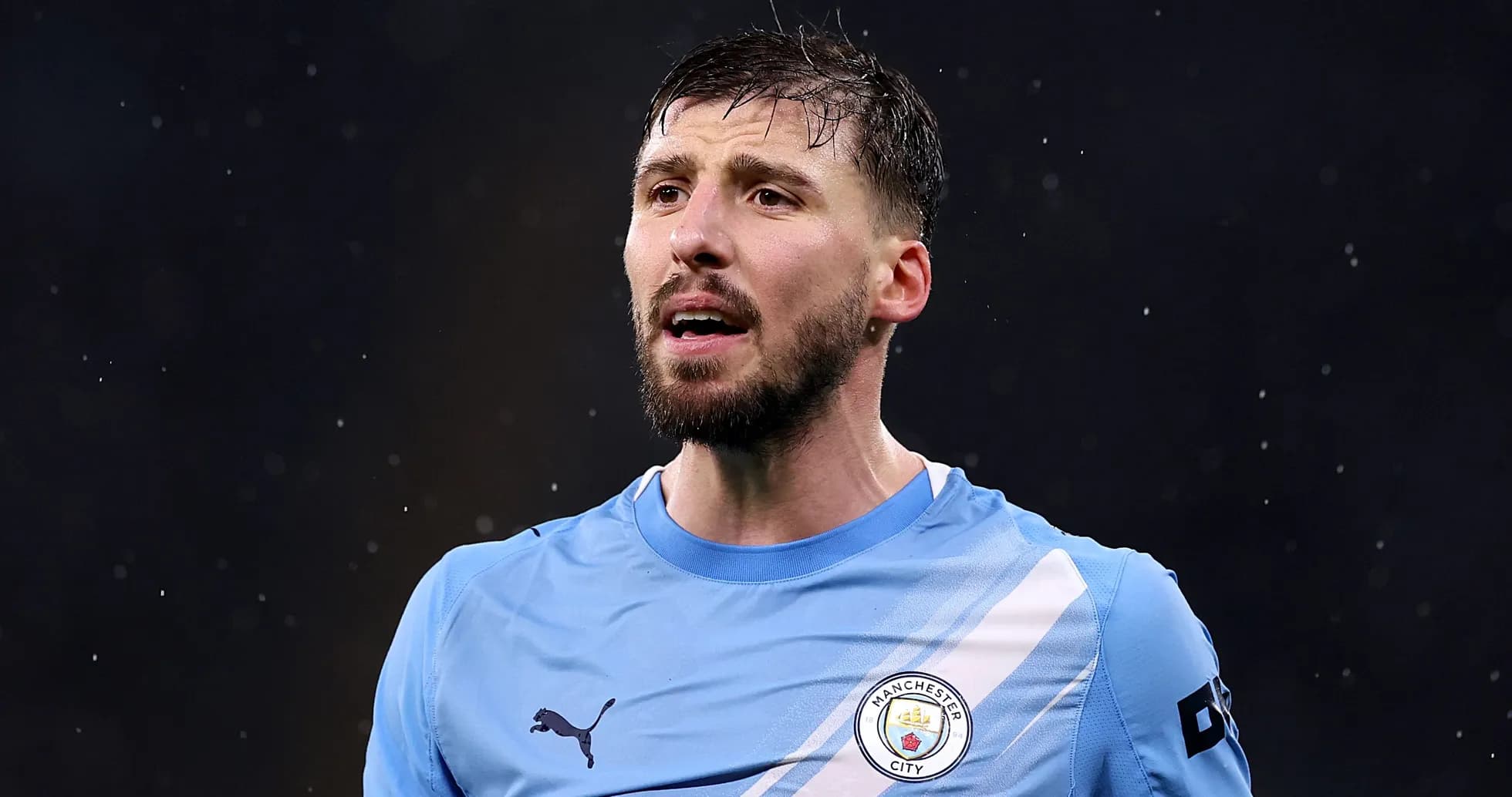 Jugador de Manchester City en acción durante el partido