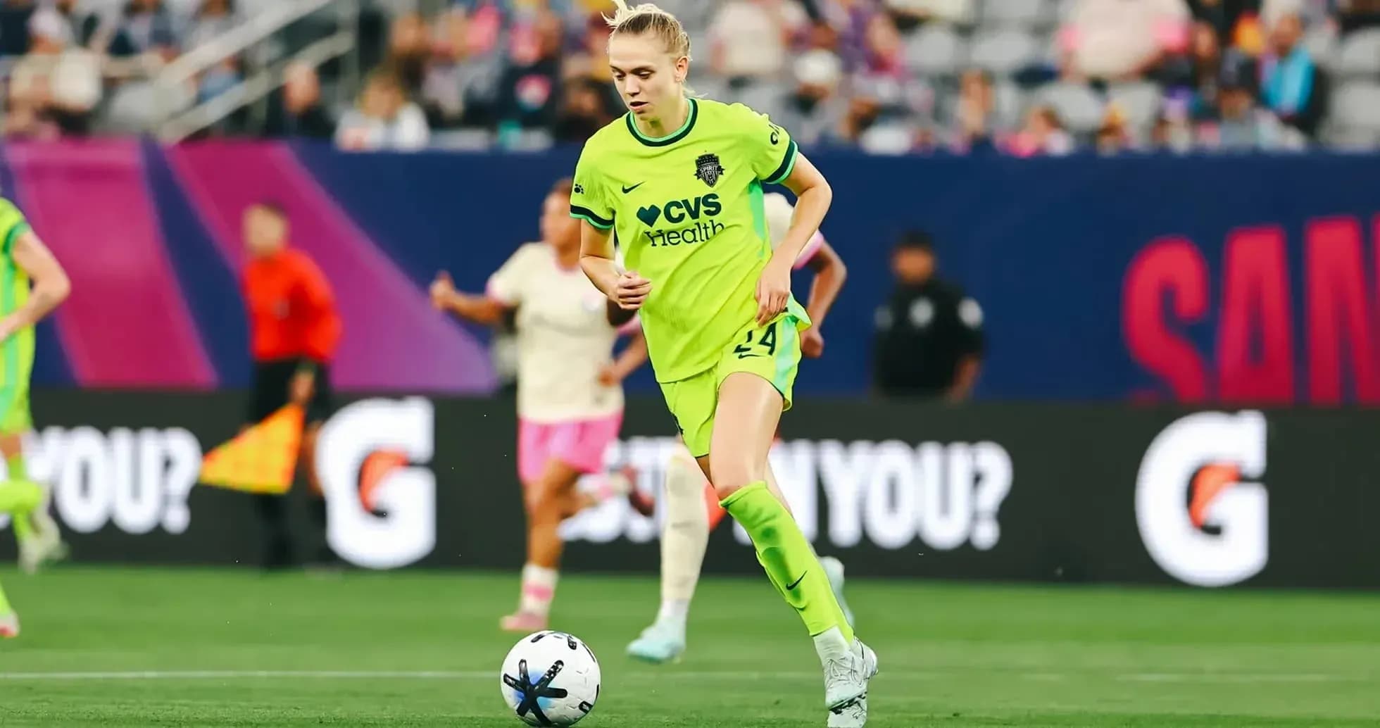 Jugadora del Seattle Reign FC en acción