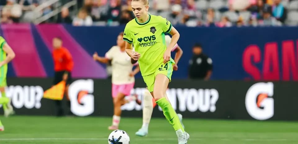 Jugadora del Seattle Reign FC en acción