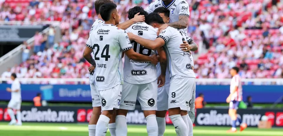 Celebración de jugadores de Club Querétaro