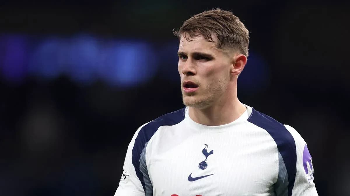 Jugador de Tottenham Hotspur en acción durante el partido