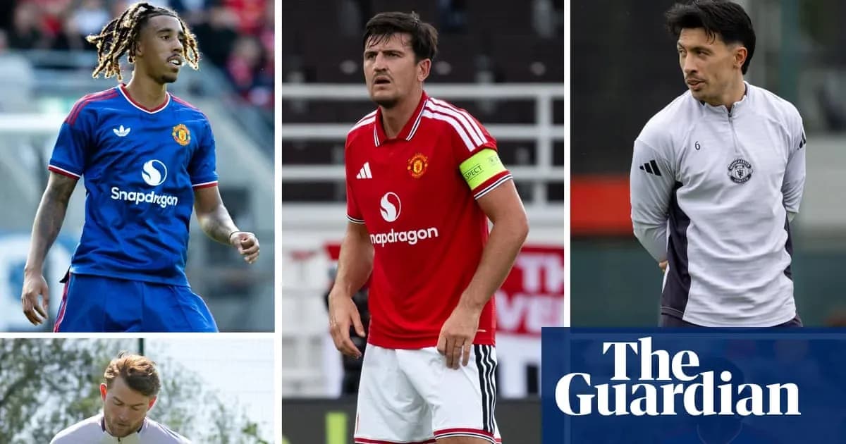 Jugadores de Manchester United en entrenamiento y partido