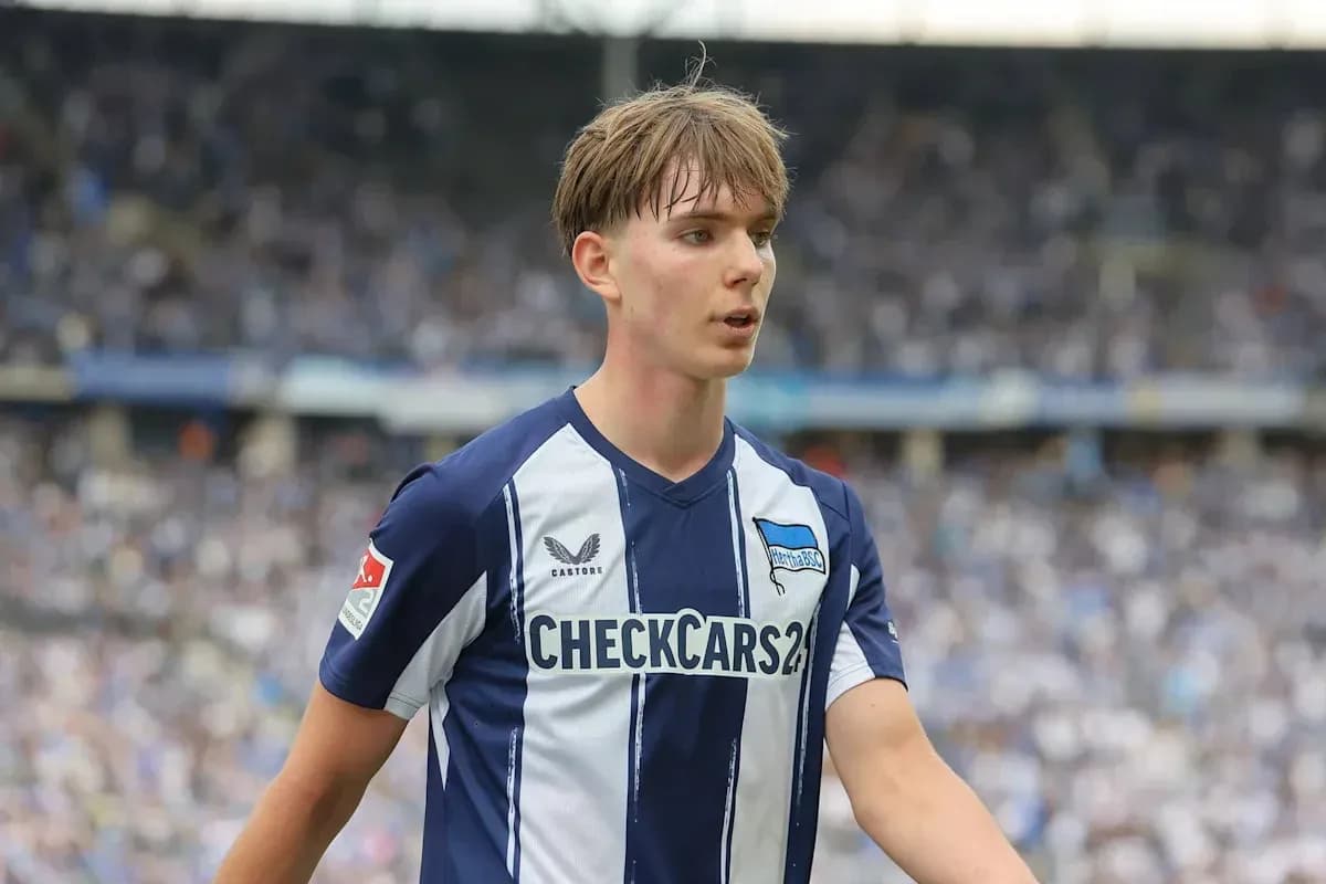 Jugador de Hertha BSC en el campo durante partido