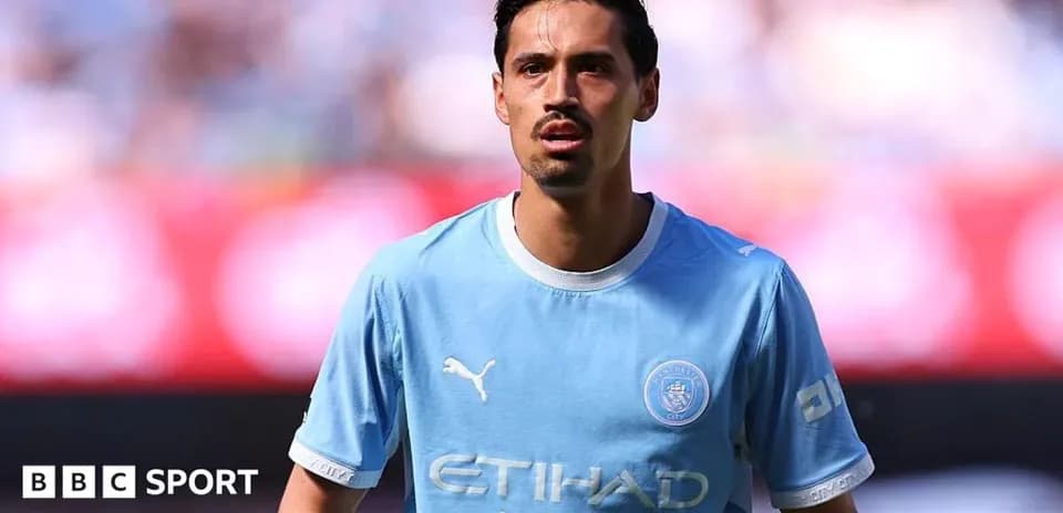 Jugador de Manchester City en el campo durante el partido