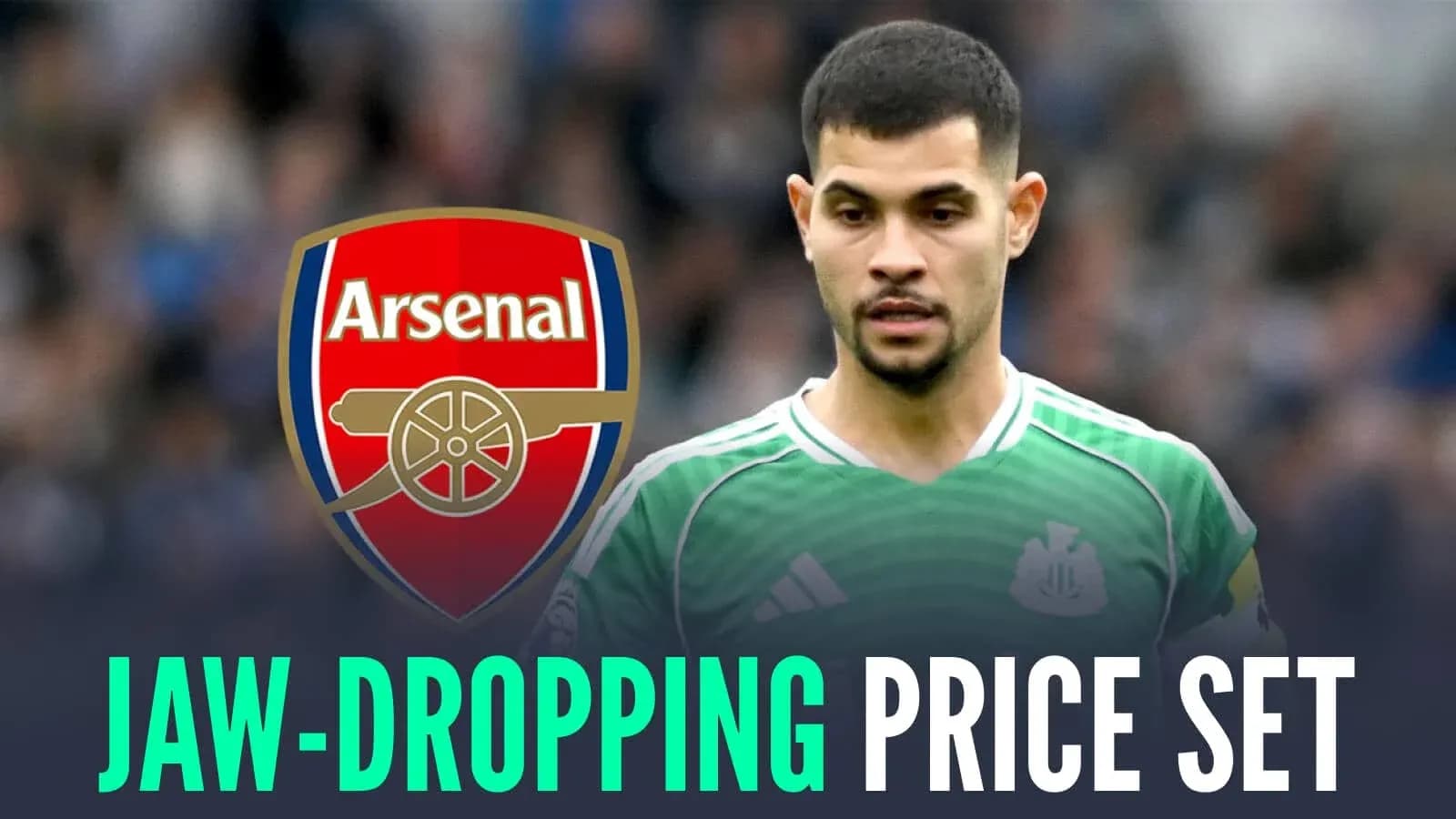 Jugador de Newcastle con camiseta verde y logo de Arsenal