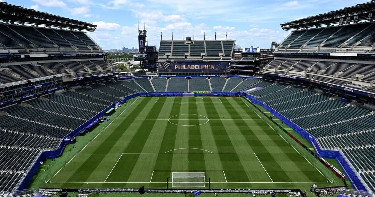 Campo de fútbol vacío en el estadio de Filadelfia