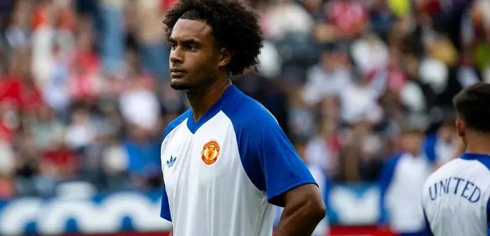Jugador de Manchester United durante calentamiento previo al partido