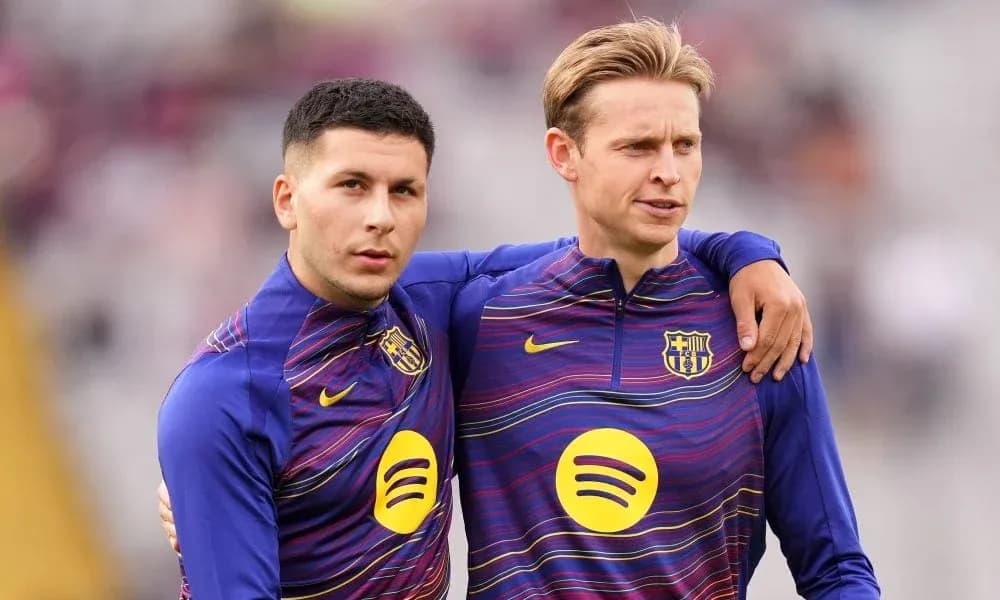 Jugadores de FC Barcelona en calentamiento antes del partido