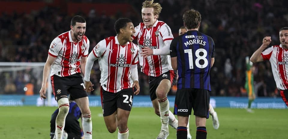 Jugadores del Southampton celebrando un gol durante el partido