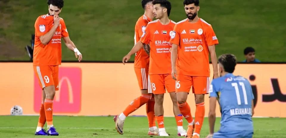 Jugadores de Dibba Al Fujairah U23 en el campo