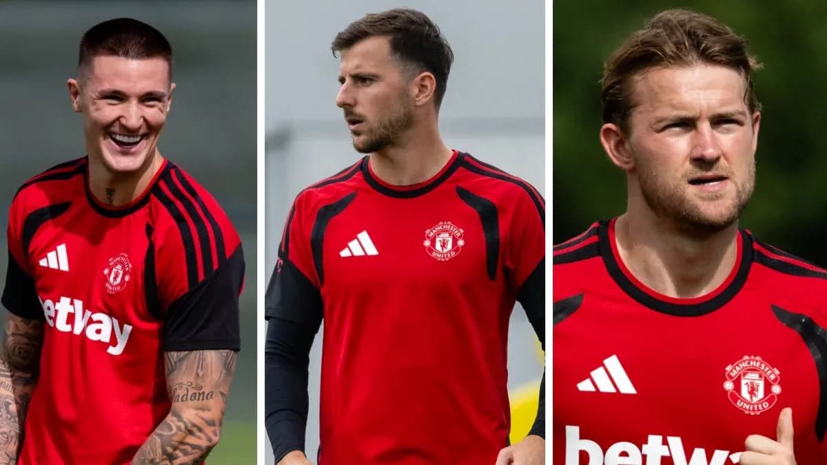 Tres jugadores de Manchester United en entrenamiento