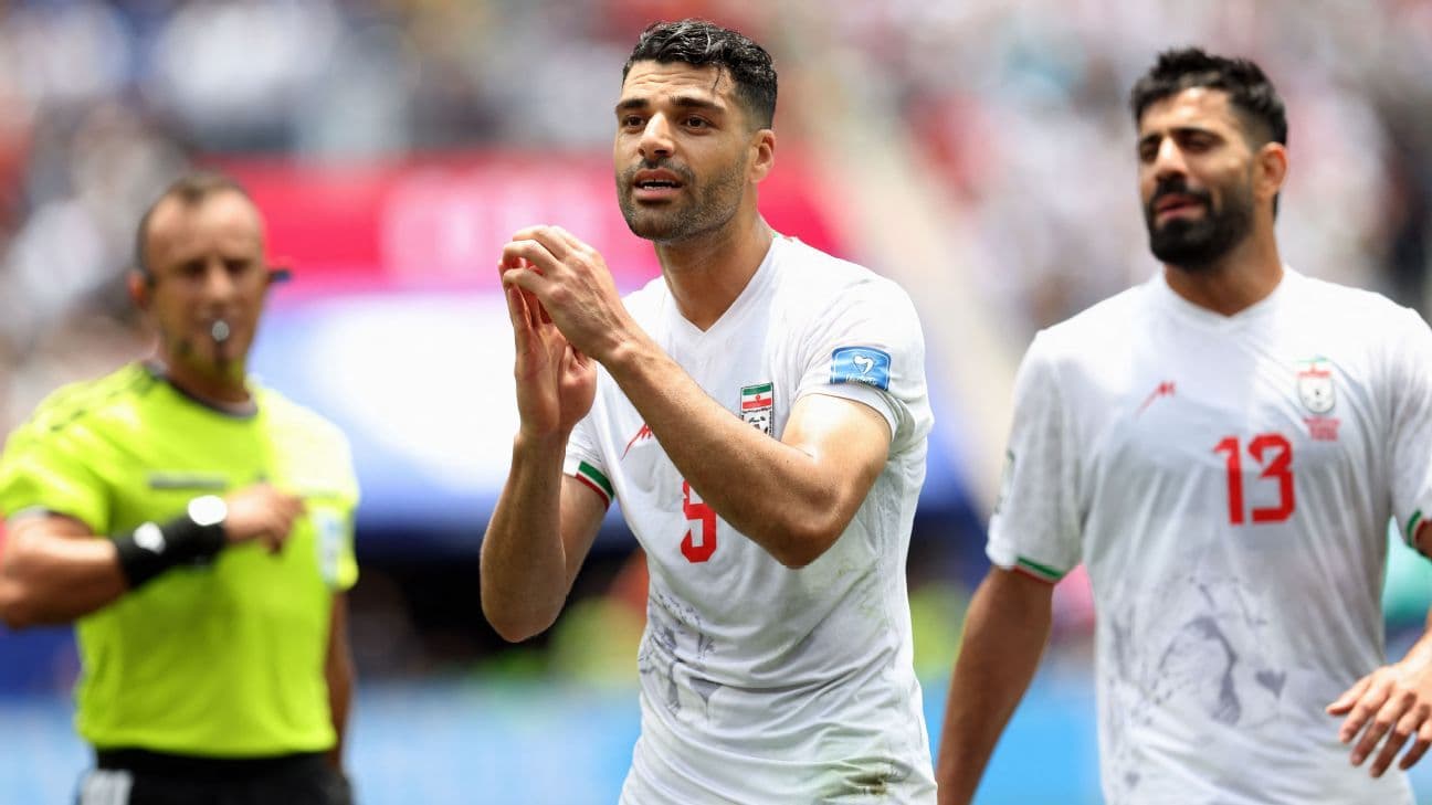 Revisión VAR en el Mundial: ¿Por qué se anuló el gol de Irán? ¿Merecía Ngoy la tarjeta roja?