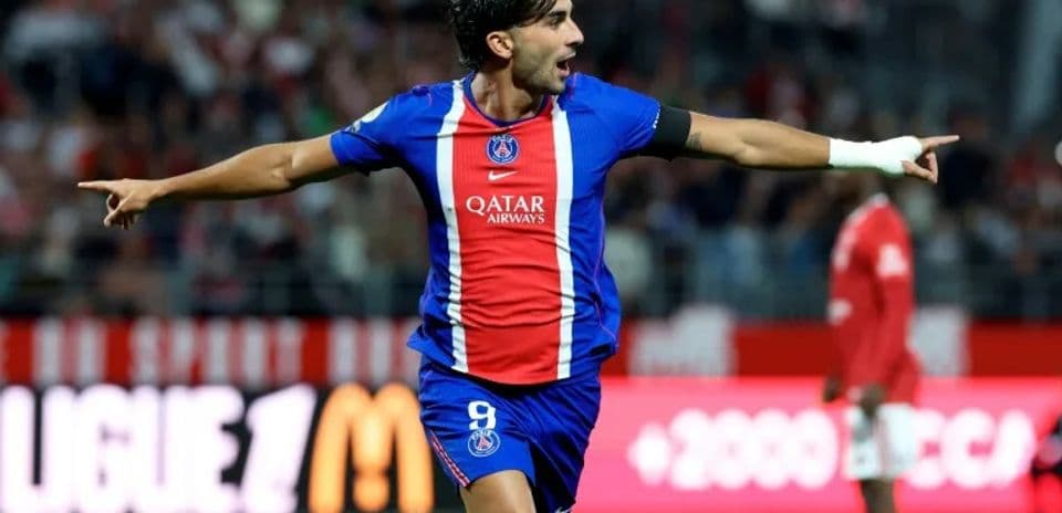 Ferran Torres impulsa al PSG a su primera victoria en Ligue 1