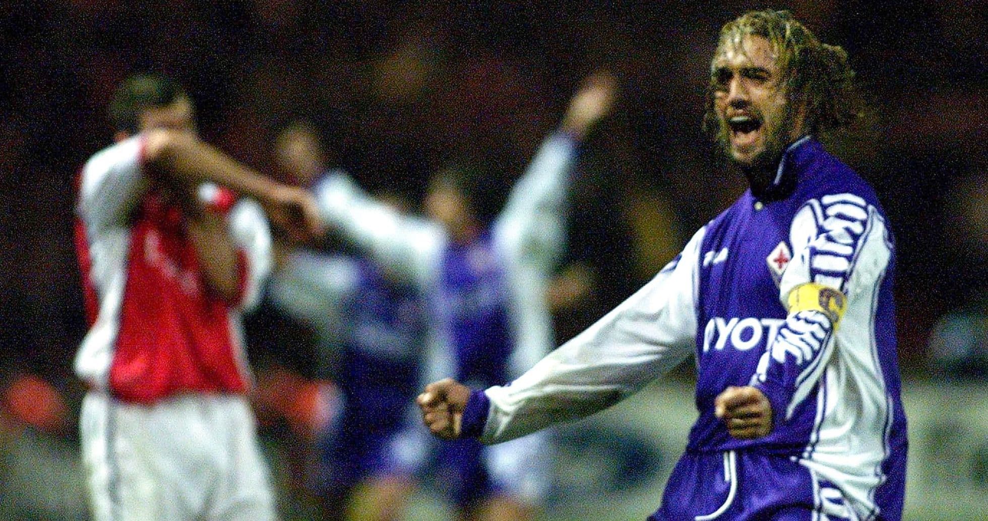 Batistuta regresa para celebrar el centenario de Fiorentina con doble gol en un partido lleno de emociones