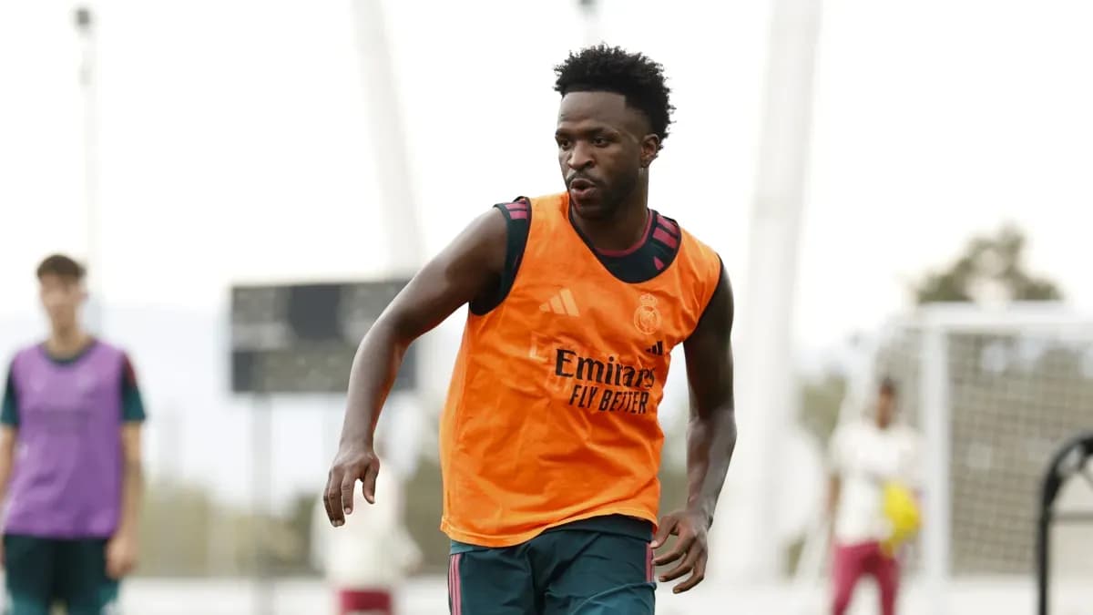 Vinicius Junior regresa a entrenamientos con Real Madrid y avanza en negociaciones contractuales ante interés de Arsenal