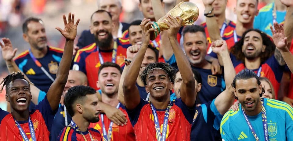 España consagra su dominio mundial con triunfo en la Copa del Mundo