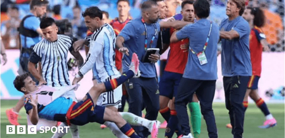 Gavi opina que Paredes no debería ser suspendido tras el incidente en la final del Mundial 2026
