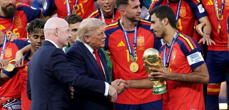 Un Mundial entre Brillo y Controversia: Política y Dinero Opacan la Fiesta del Fútbol