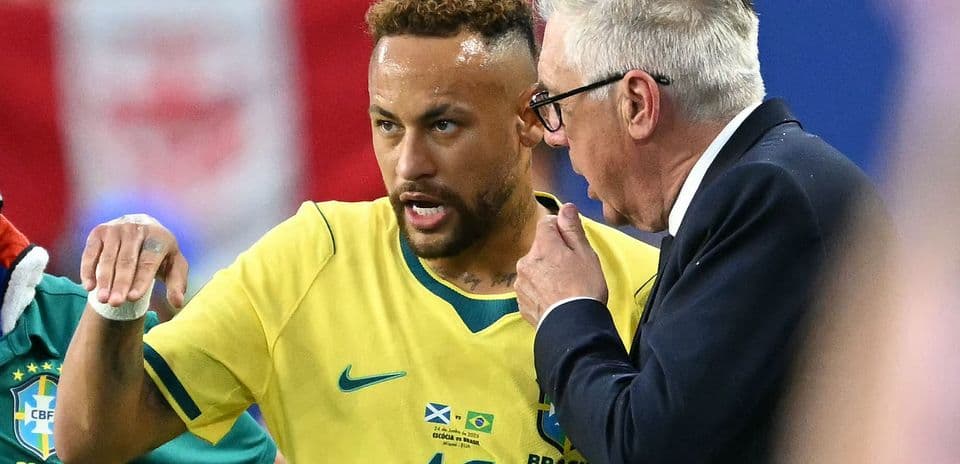 Carlo Ancelotti defiende la convocatoria de Neymar tras su retiro internacional