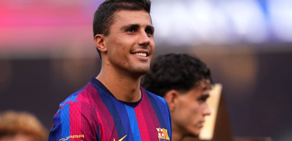 Hansi Flick confirma el debut de Rodri con el Barcelona ante Athletic Club