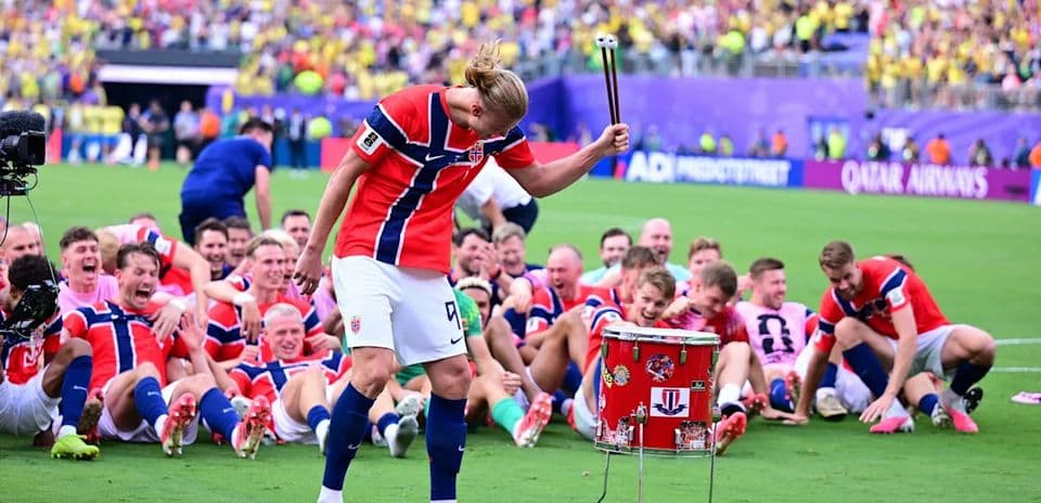 21 momentos insólitos que hicieron de este el Mundial más loco de la historia