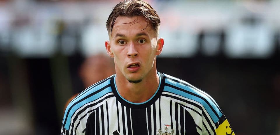 Sergej Barbarez critica a Newcastle por agravar la lesión de Amar Dedic
