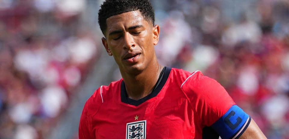 David James defiende la pasión en el juego de Jude Bellingham y advierte que su cambio sería un problema