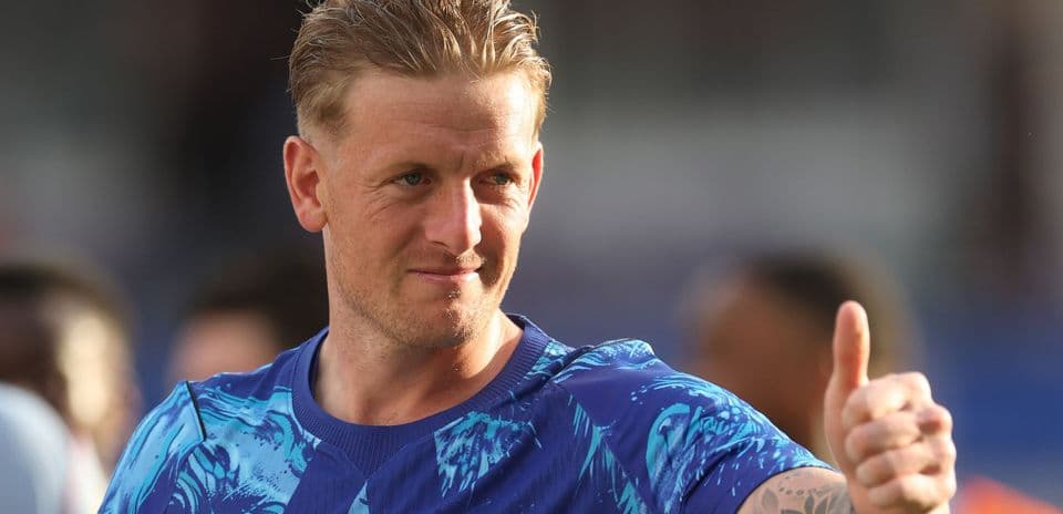 Shay Given asegura que Chelsea aprovecharía la oportunidad para fichar a Jordan Pickford