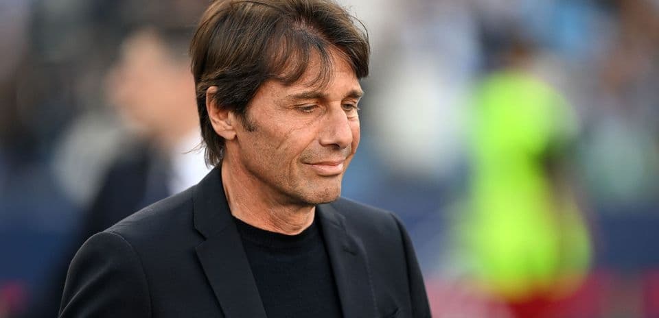 Manchester United considera el regreso de Antonio Conte para sustituir a Michael Carrick